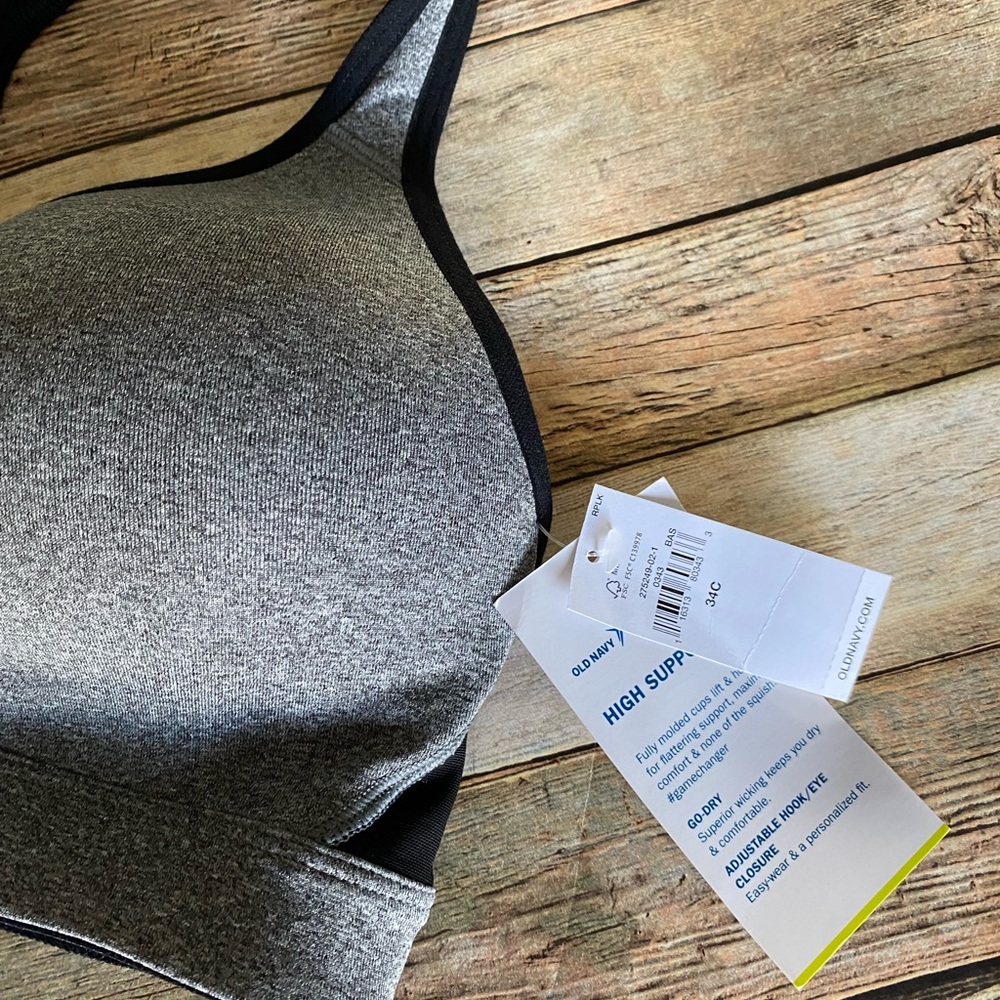 Old Navy Active Sports Bra Gray & Black Size 34C NEW - Picture 2 of 9